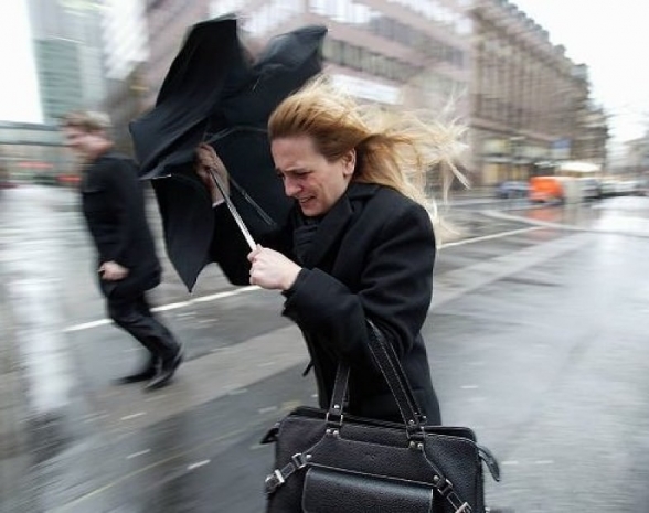 В Норвегии 30 тыс. домов остались без света