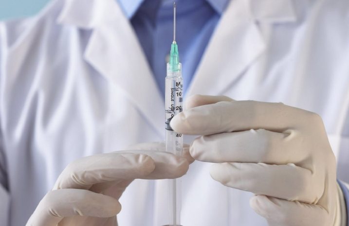 После прививки от гепатита двум ученикам стало плохо в Актау