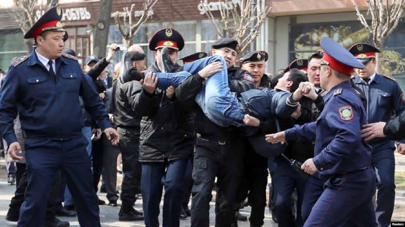 Сколько человек было задержано за участие в несанкционированных митингах — МВД