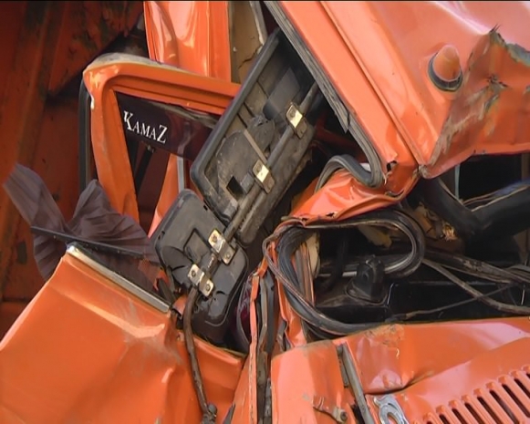 В Алматинской области столкнулись два грузовика [ФОТО]