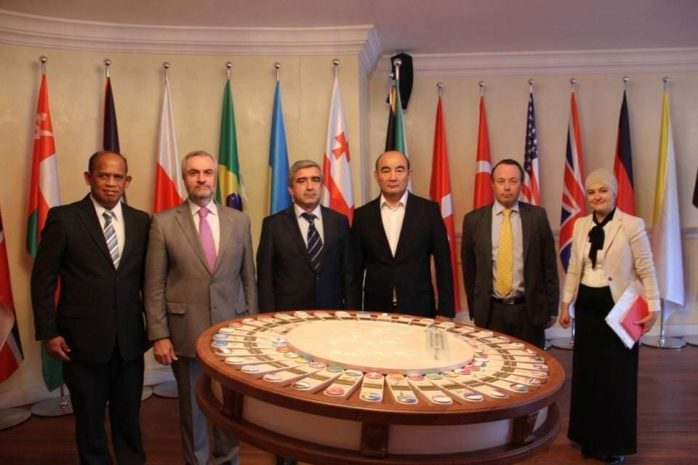 Писатели из 80 стран мира собрались в Бишкеке