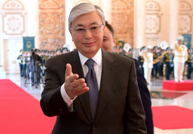 Касым-Жомарт Токаев подал документы в ЦИК