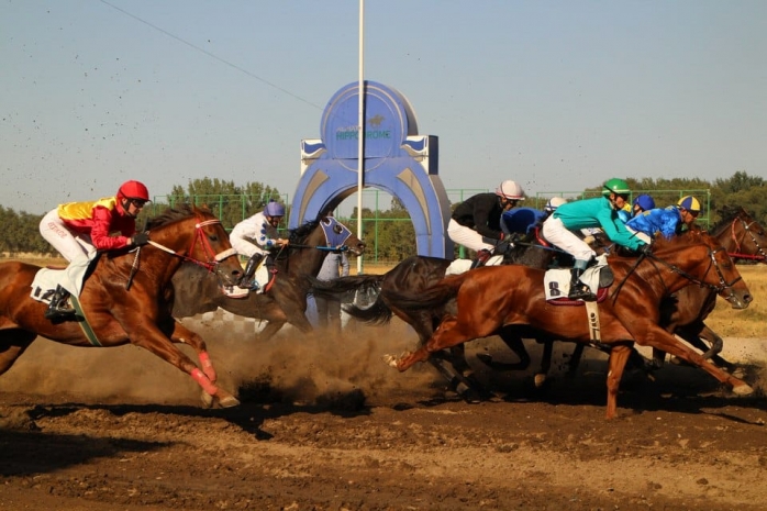 17 сентября состоятся скачки на приз президента РК