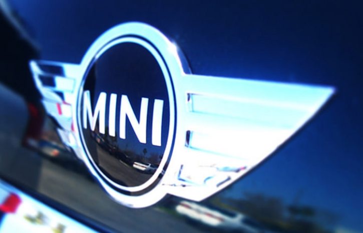 Хэтчбек MINI впервые в истории стал пятидверным