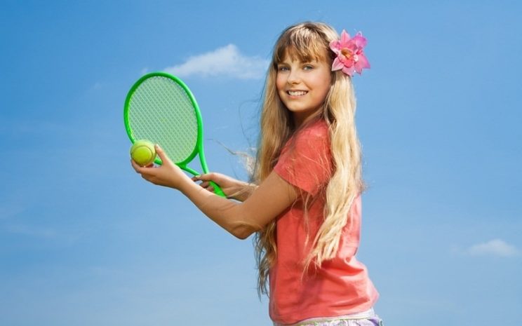 Медики советуют отдавать детей в школу тенниса