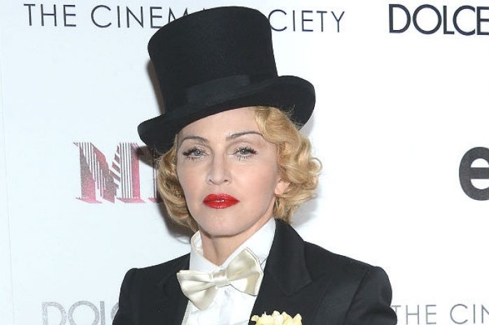 13-летний сын Мадонны встретил Новый год с бутылкой