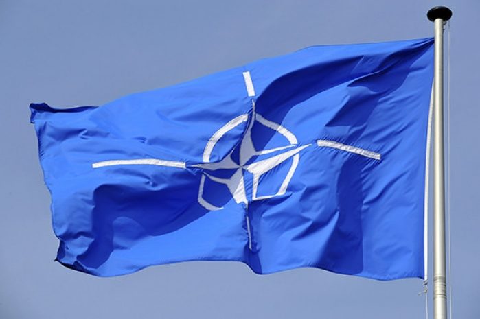 НАТО поддержит Украину в проведении военной реформы