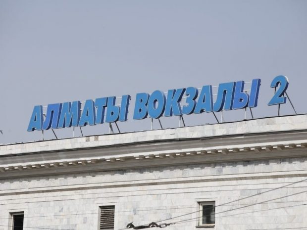 Водителей-штрафников не выпустят из Алматы