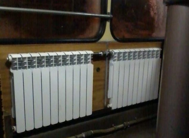 Водитель из Павлодара установил батареи в автобусе