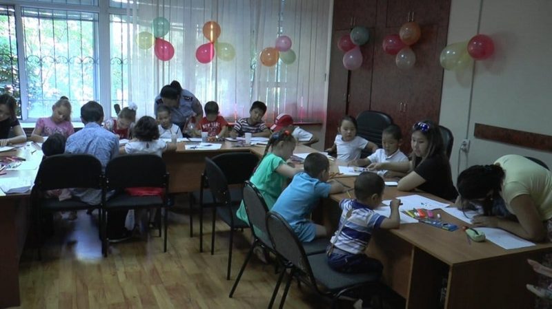 В Алматы прошел конкурс «Мои родители работают в полиции»