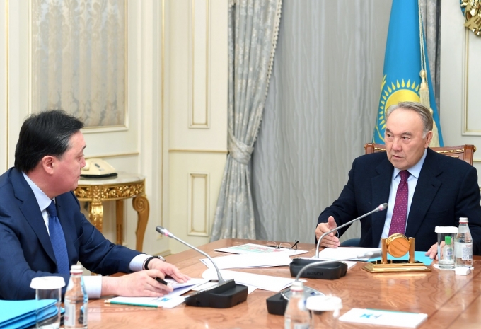 Мамин рассказал Елбасы о мерах для создания рабочих мест