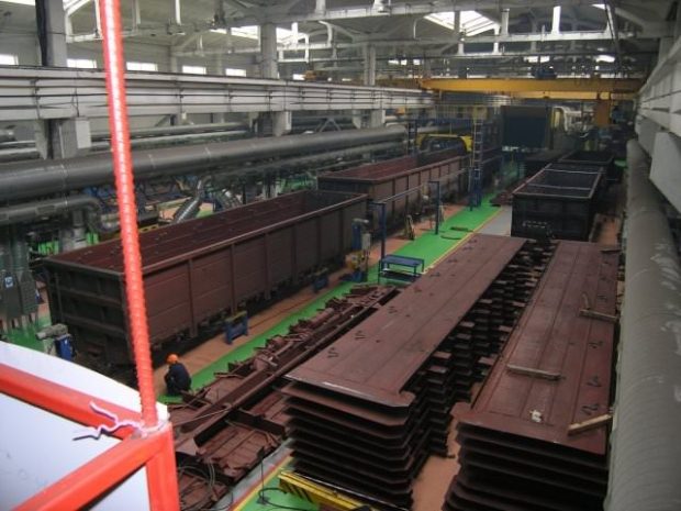 На 15-25% снижена заработная плата сотрудников Казахстанской вагоностроительной компании