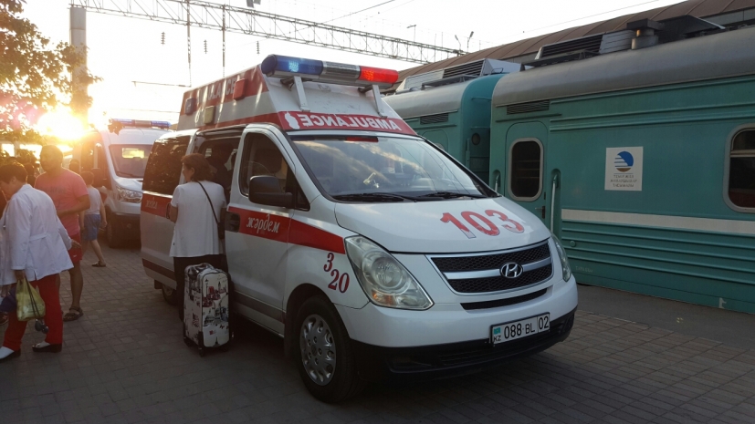 Более 400 пассажиров поезда №10 доставлены в Алматы