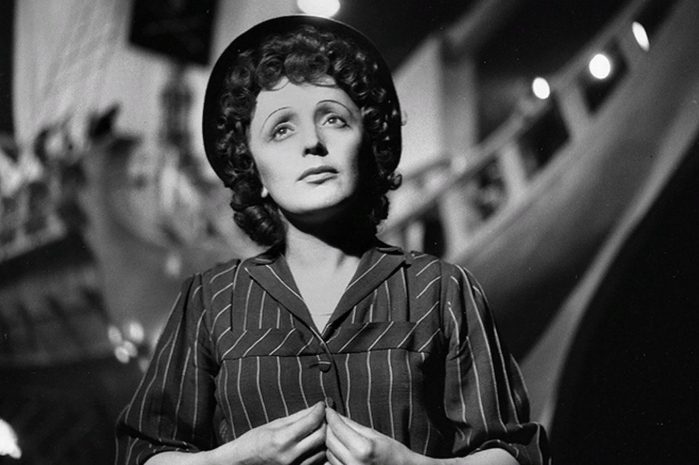 С помощью нейросети Warner воссоздаст образ Эдит Пиаф