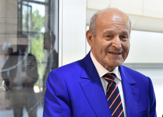 СМИ: самый богатый миллиардер страны задержан в Алжире