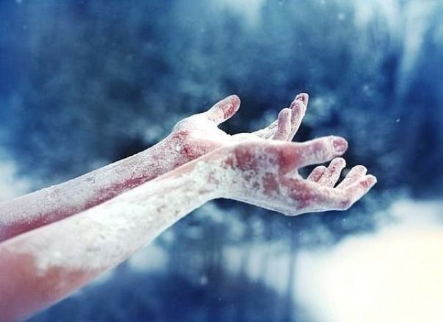 С трасс в Казахстане эвакуированы более 900 человек