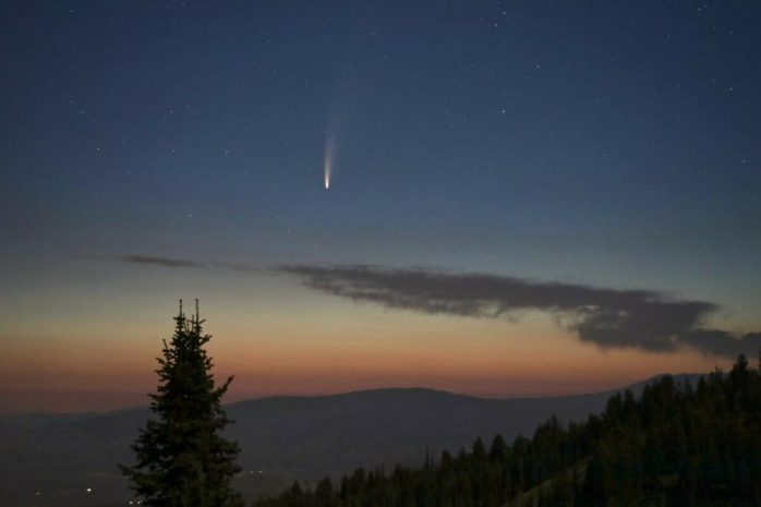 Редкую комету смогут увидеть жители Земли