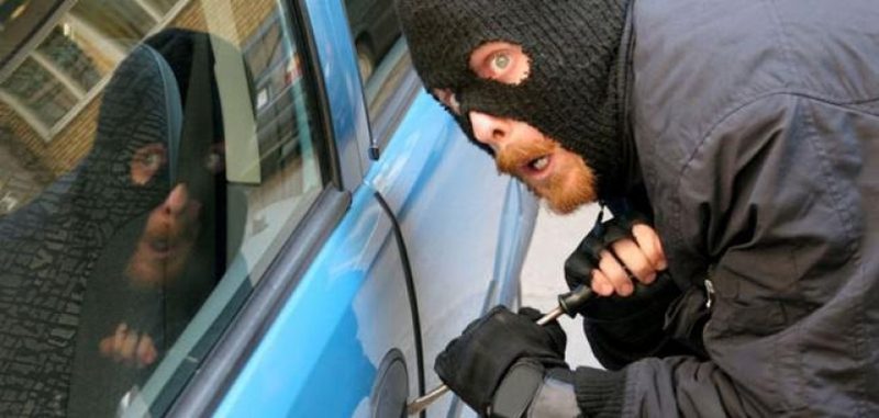 Не желая отвечать за ДТП, мужчина сообщил об угоне его машины