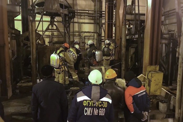 Крупный пожар вспыхнул на шахте в Сарани