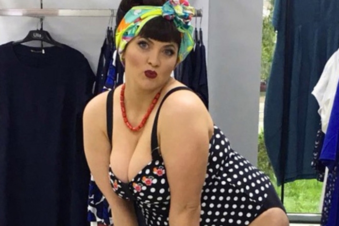 Фотографироваться в купальниках разрешили учителям в России