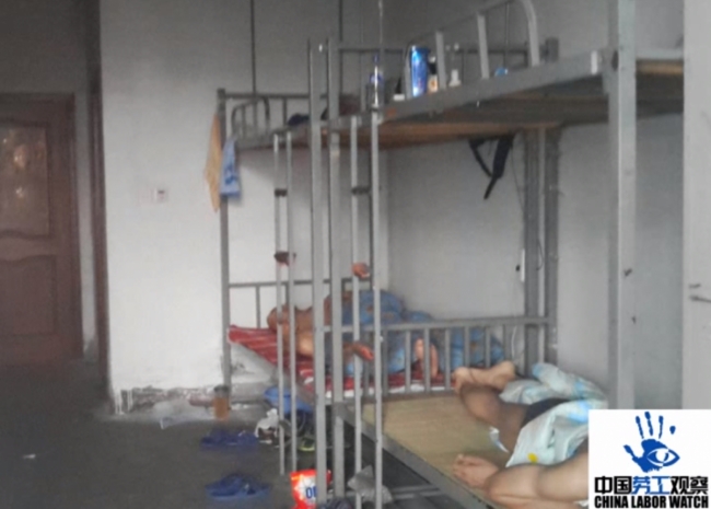 «Айфоны» собирают в адских условиях. Фото