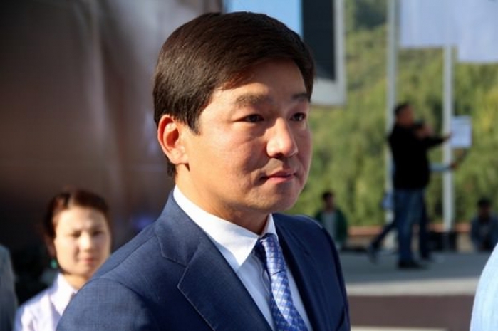 Б. Байбек не рассказал, когда будет ездить на работу на велосипеде