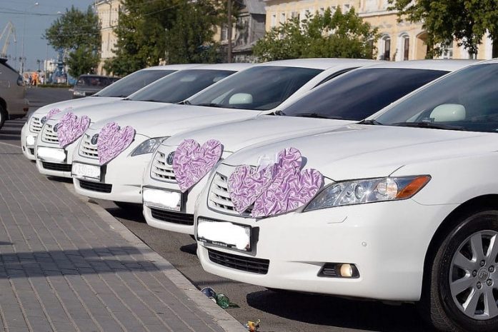 В Караганде полицейские охотятся на свадебные кортежи