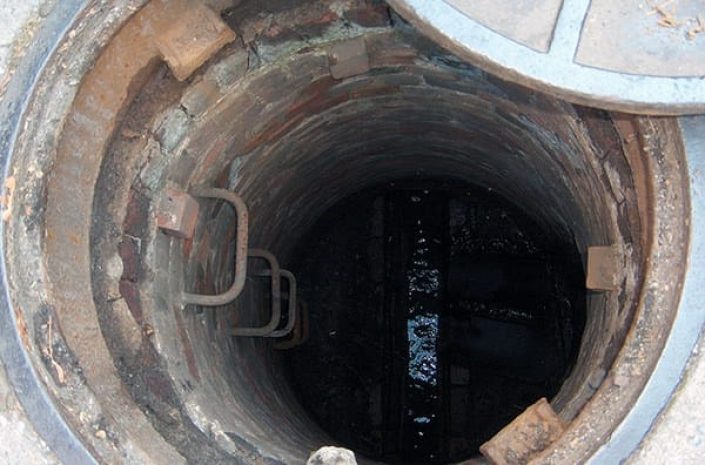 В Атырау ребенок захлебнулся в септике