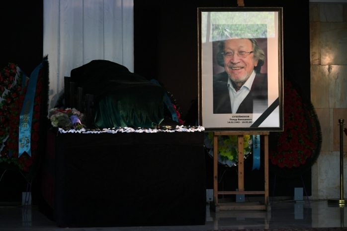 В Алматы попрощались с архитектором Тимуром Сулейменовым