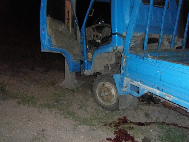 Три машины столкнулись на трассе под Карагандой. Фото