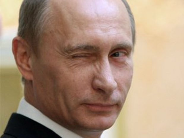 Путин предложил новым гражданам России приносить присягу