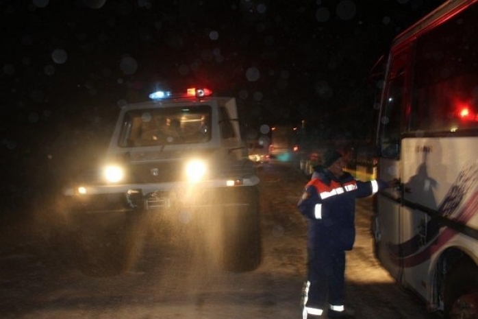 Пять иностранных граждан едва не замерзли на павлодарской трассе