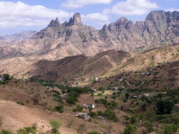 В чилийских горах найден разбившийся 54 года назад самолет