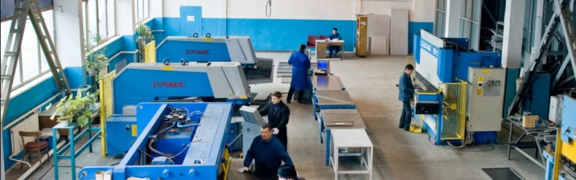 Депутат Соловьева рассказала работникам АЭМЗ о госпрограммах