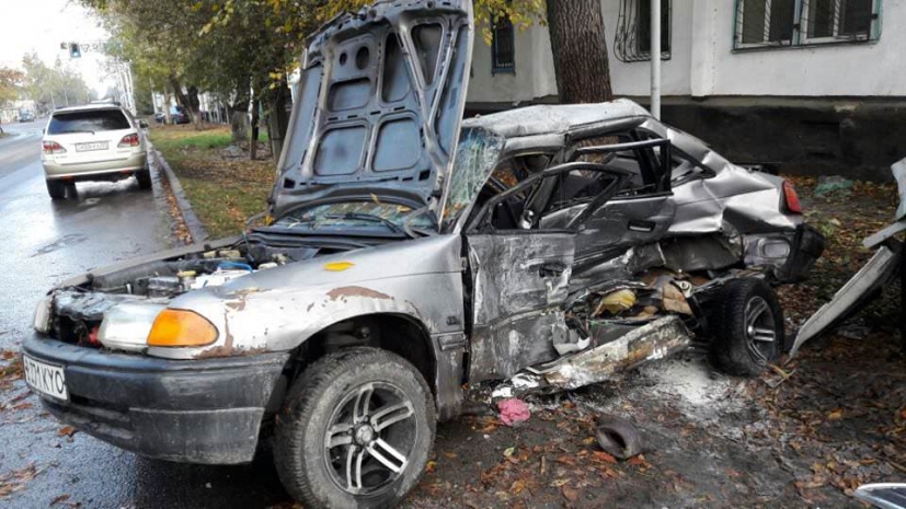 Алматинцы спасли девушку из горящей машины