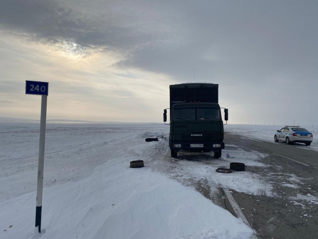 Дальнобойщик из Шымкента едва не погиб в снежном шторме