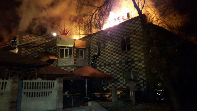 За ночь в Алматы произошло два серьезных пожара