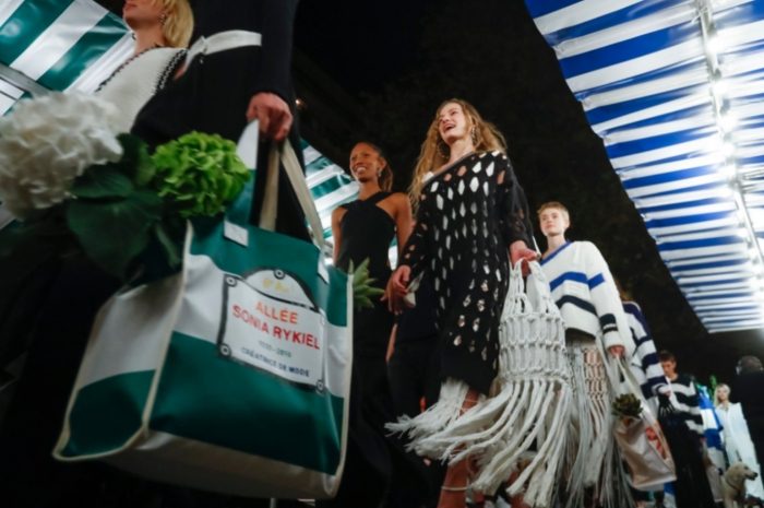 Впервые в Париже улицу назвали в честь модельера