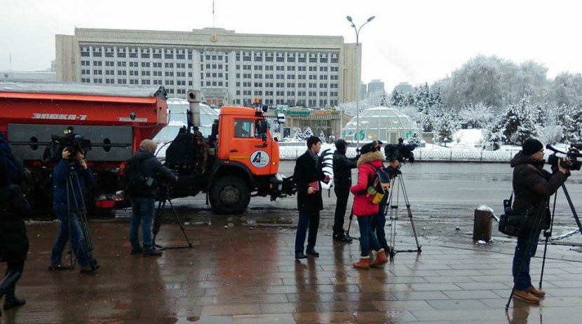Расчистка улиц Алматы: пилотный проект обошелся в 35 млн тенге