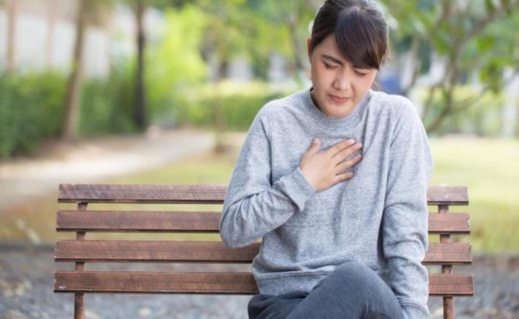 Самый опасный симптом коронавируса назвал иммунолог