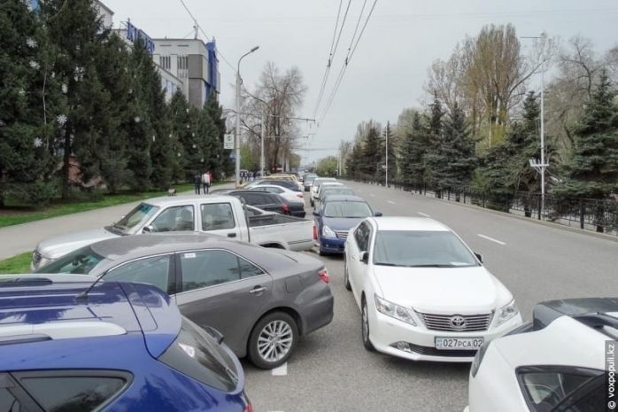 ДВД Алматы взялся за паркинг