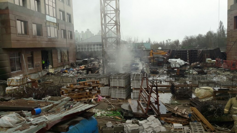 В Алматы произошел пожар в новостройках