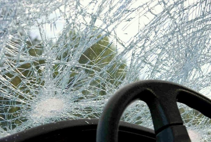 Пожилой водитель сбил двух человек и скрылся в Алматинской области