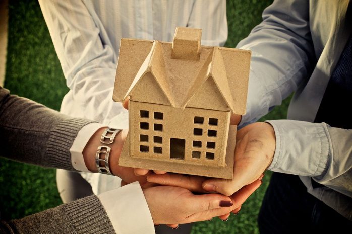 Поправки о переносе сроков перехода на ОСИ подписаны главой государства