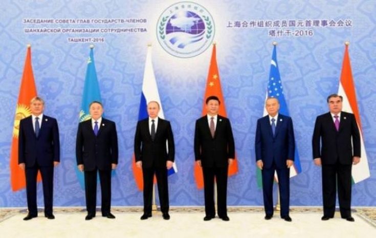 МИД Узбекистана «отфотошопил» Ислама Каримова