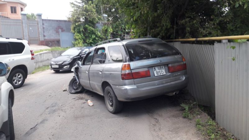 Пассажир получил черепно-мозговую травму в ДТП в Алматы. ФОТО