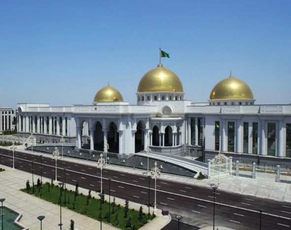 Тест-системы для диагностики COVID-19 закупил Минздрав Туркменистана