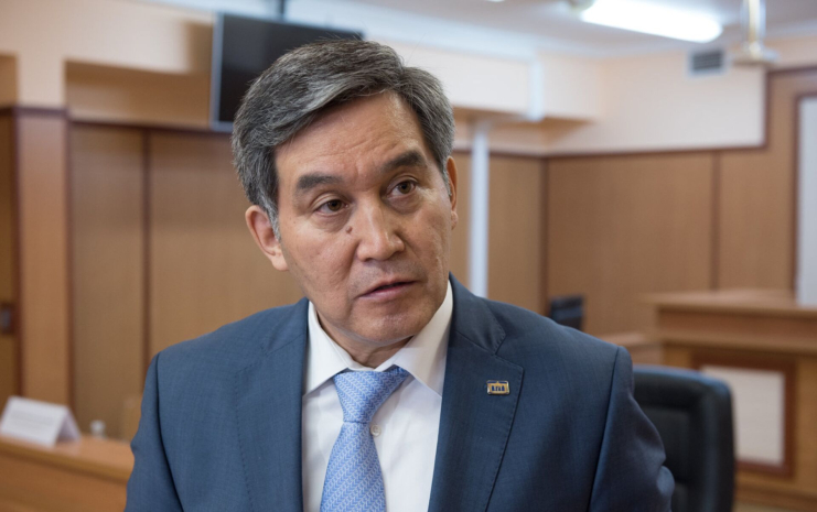 Судья Верховного суда Нургазы Абдиканов освобожден от должности