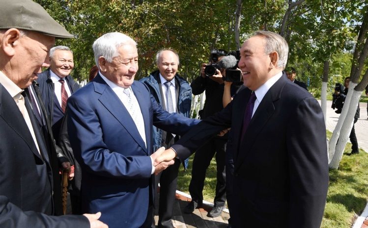 Назарбаев: «Не думал я президентом стать. Жизнь вынесла»