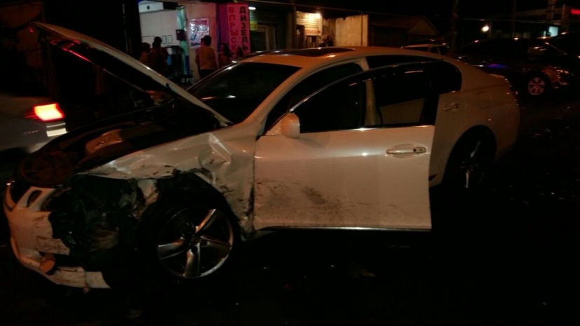 Желание объехать пробку привело к массовой аварии (ФОТО)